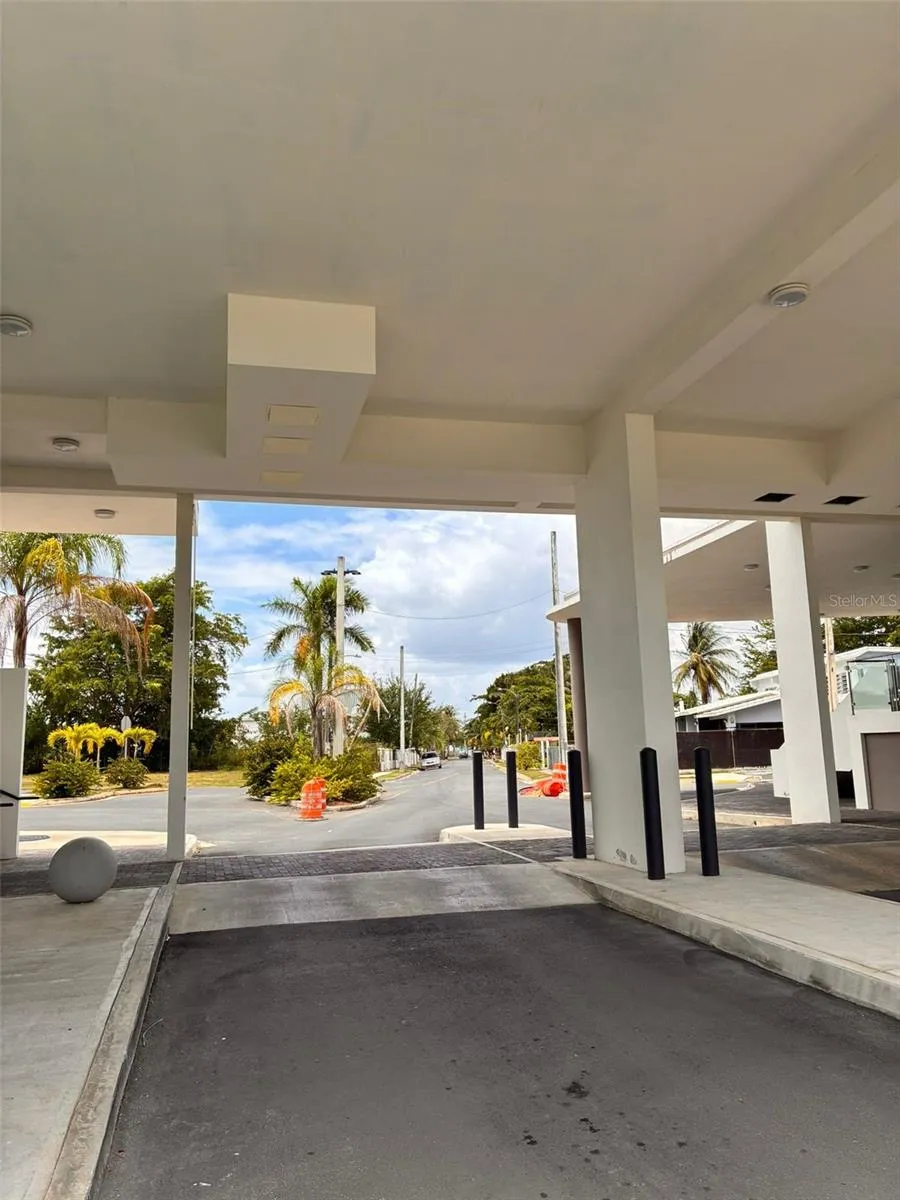Calle E E #190 Dorado, PR 00646