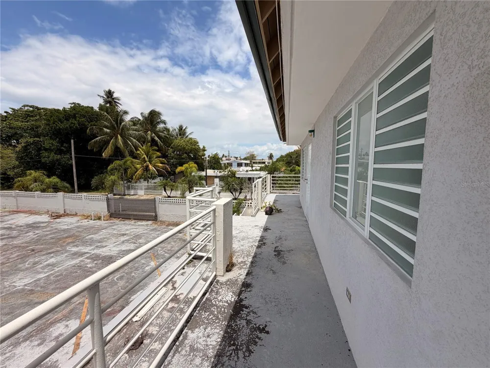 Calle E E #190 Dorado, PR 00646