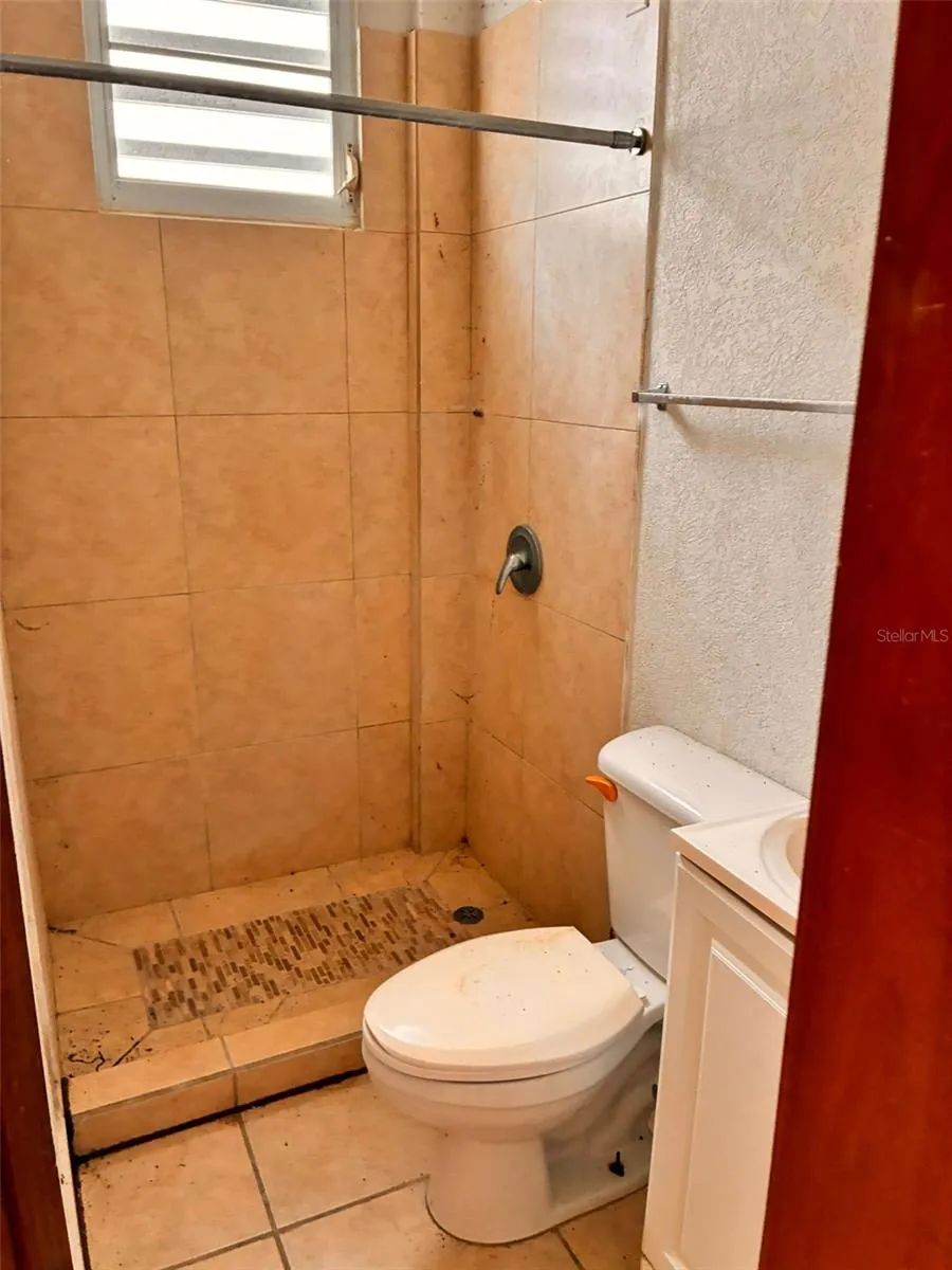 Calle E E #190 Dorado, PR 00646