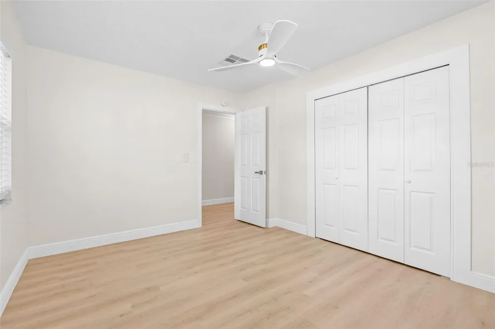 4828 22ND AVENUE St Petersburg, FL 33713
