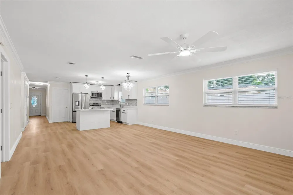 4828 22ND AVENUE St Petersburg, FL 33713