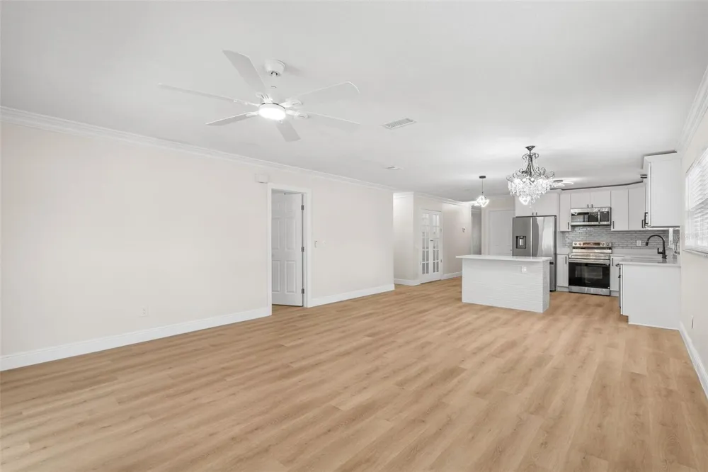 4828 22ND AVENUE St Petersburg, FL 33713