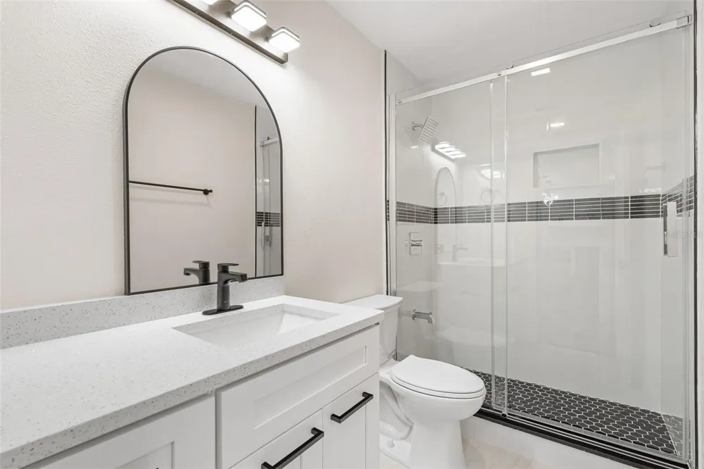 4828 22ND AVENUE St Petersburg, FL 33713