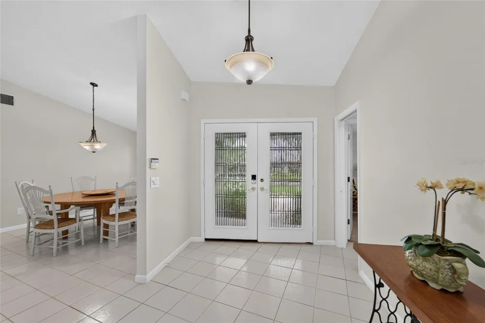 14015 SHADY SHORES DRIVE Tampa, FL 33613