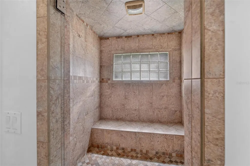14015 SHADY SHORES DRIVE Tampa, FL 33613