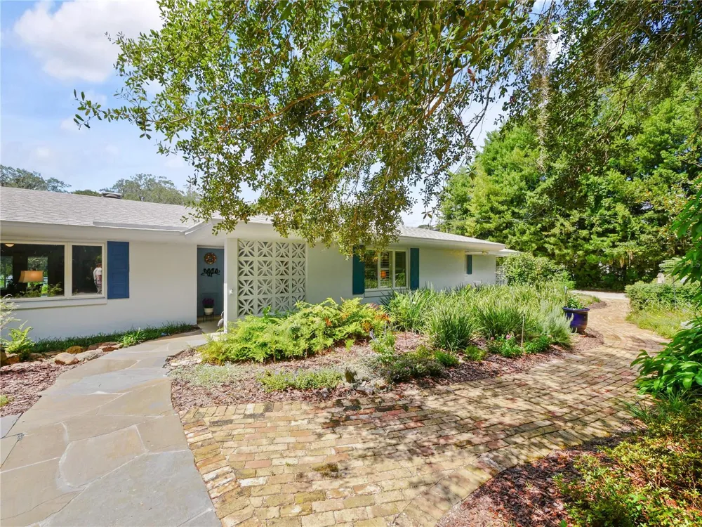 5701 CROSS FOX LANE Oviedo, FL 32765