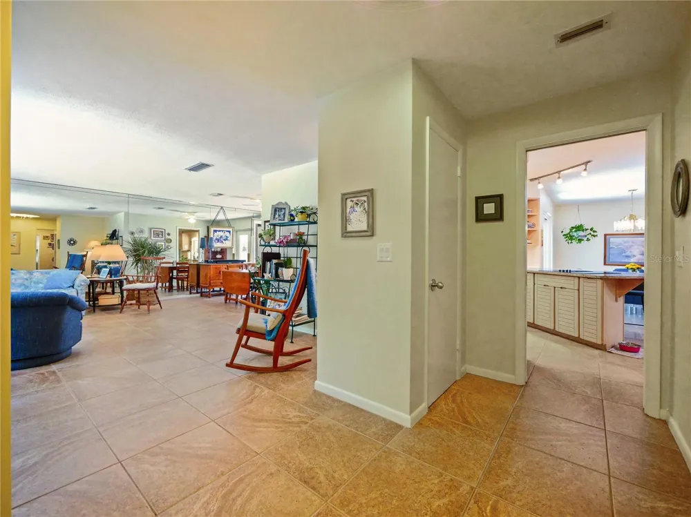 5701 CROSS FOX LANE Oviedo, FL 32765