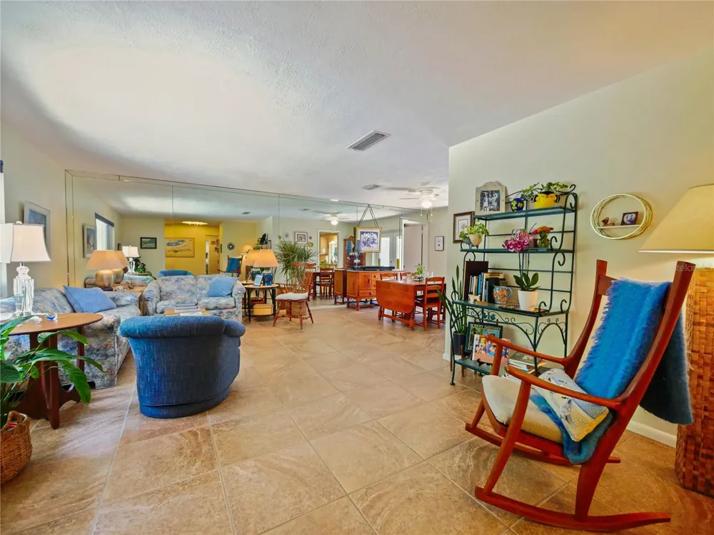 5701 CROSS FOX LANE Oviedo, FL 32765