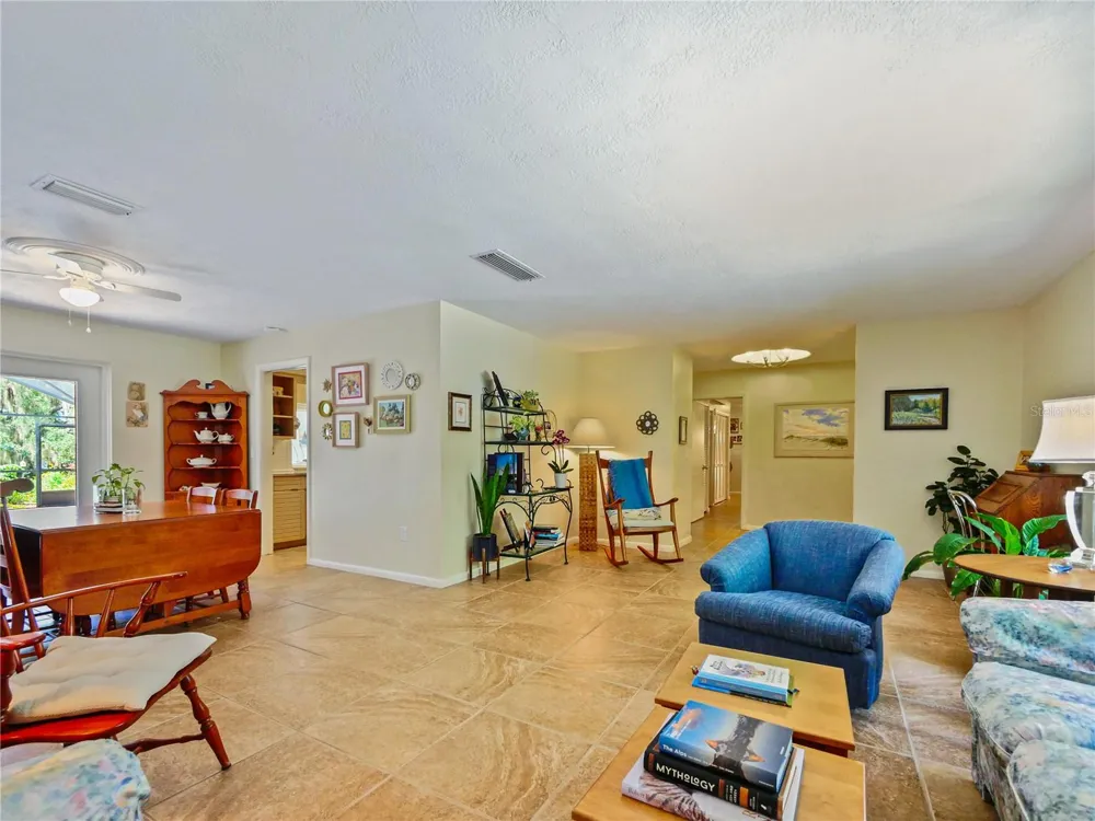 5701 CROSS FOX LANE Oviedo, FL 32765