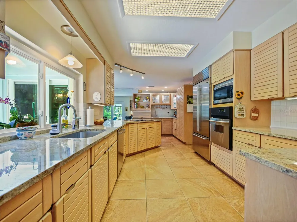 5701 CROSS FOX LANE Oviedo, FL 32765