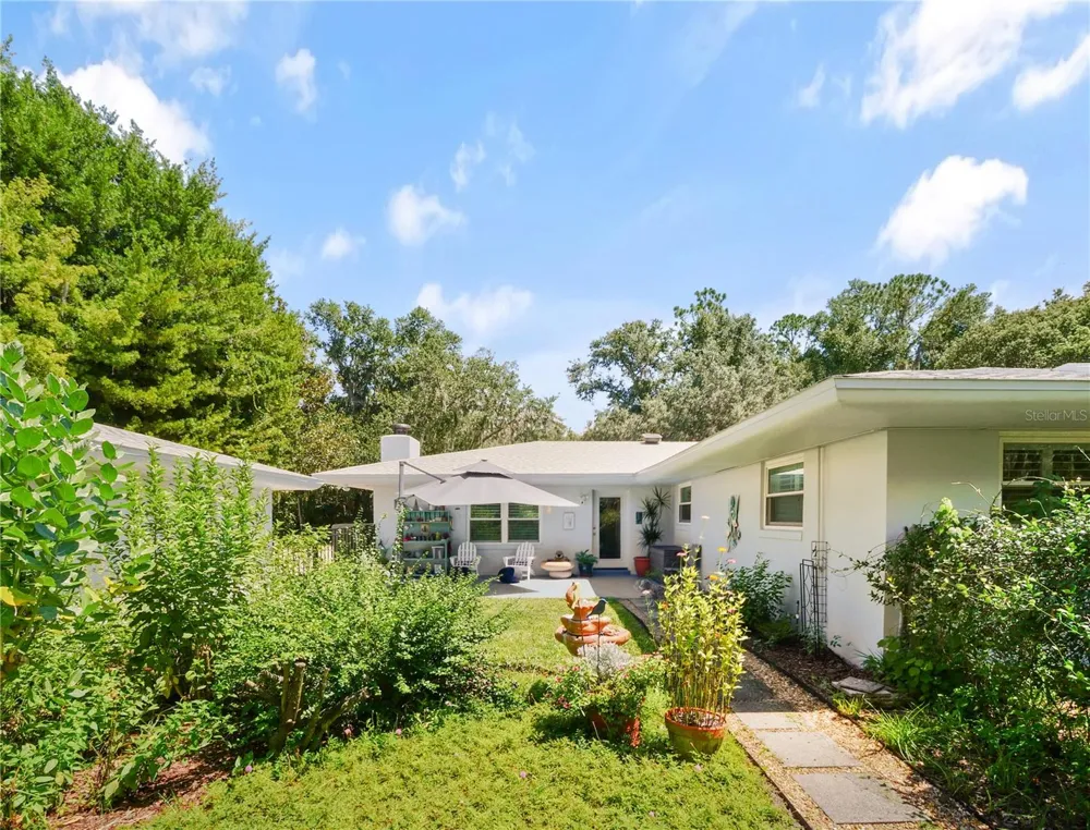 5701 CROSS FOX LANE Oviedo, FL 32765