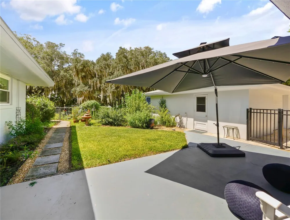 5701 CROSS FOX LANE Oviedo, FL 32765