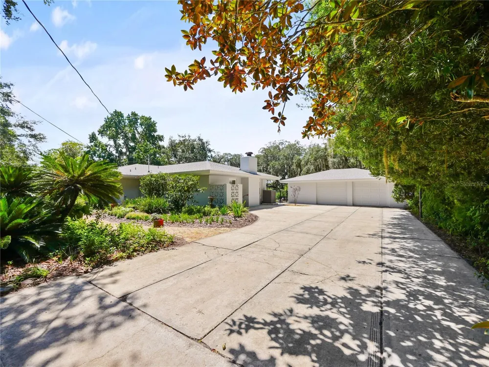 5701 CROSS FOX LANE Oviedo, FL 32765