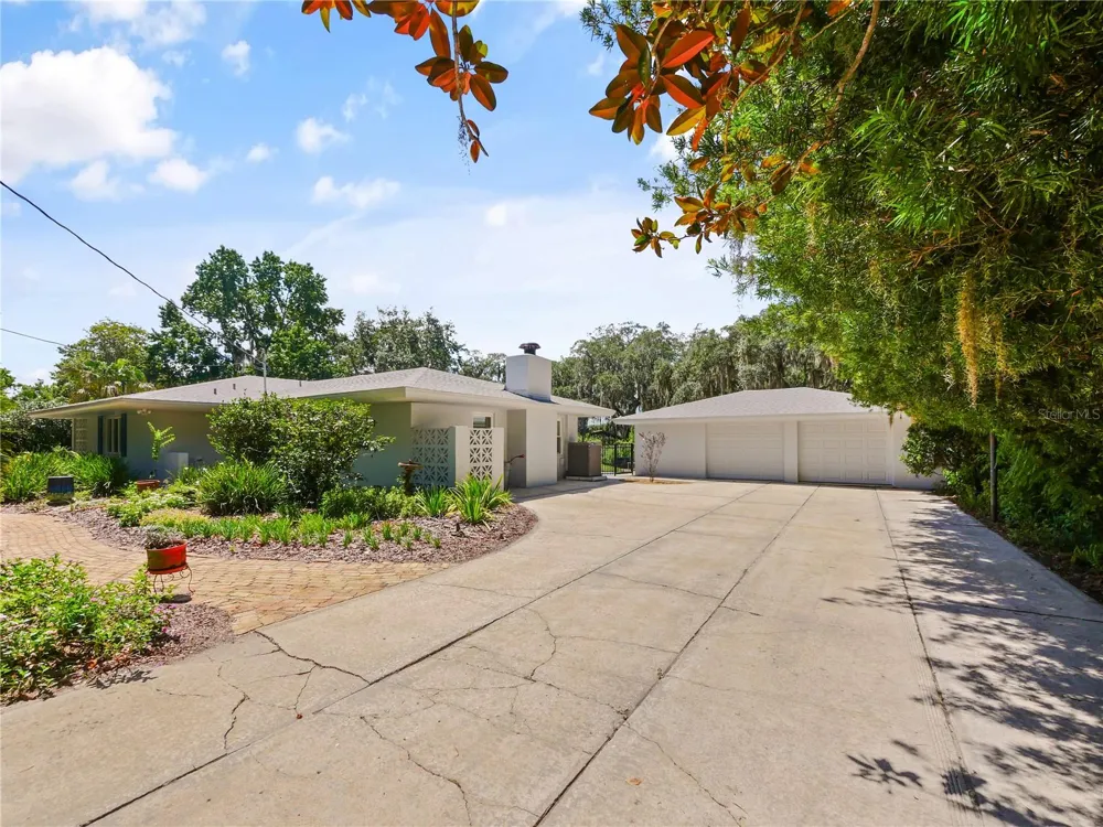 5701 CROSS FOX LANE Oviedo, FL 32765