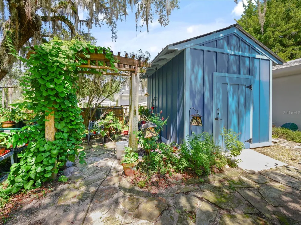 5701 CROSS FOX LANE Oviedo, FL 32765