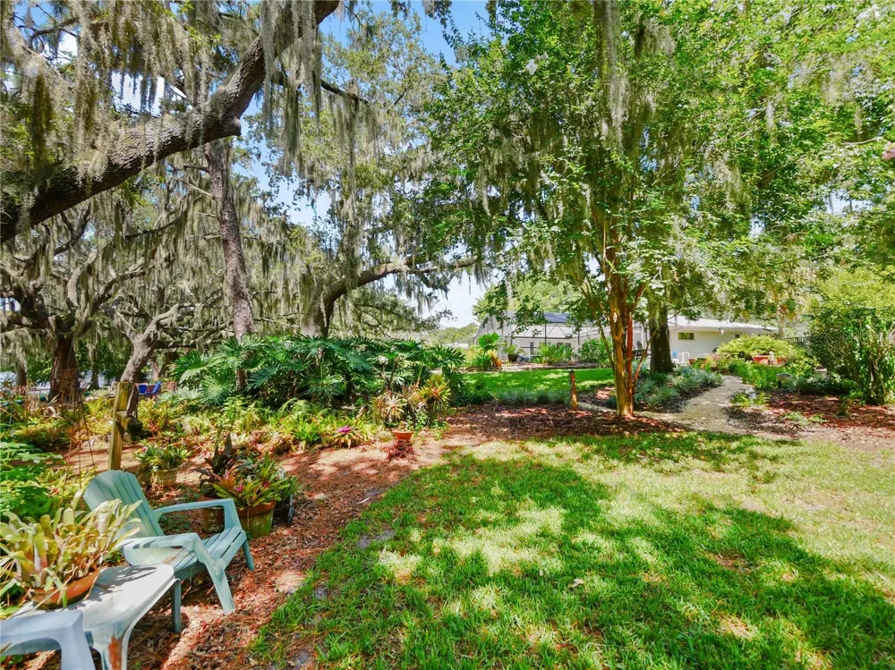 5701 CROSS FOX LANE Oviedo, FL 32765