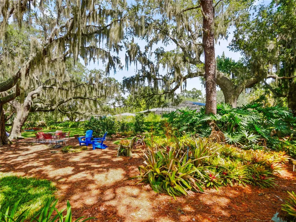 5701 CROSS FOX LANE Oviedo, FL 32765