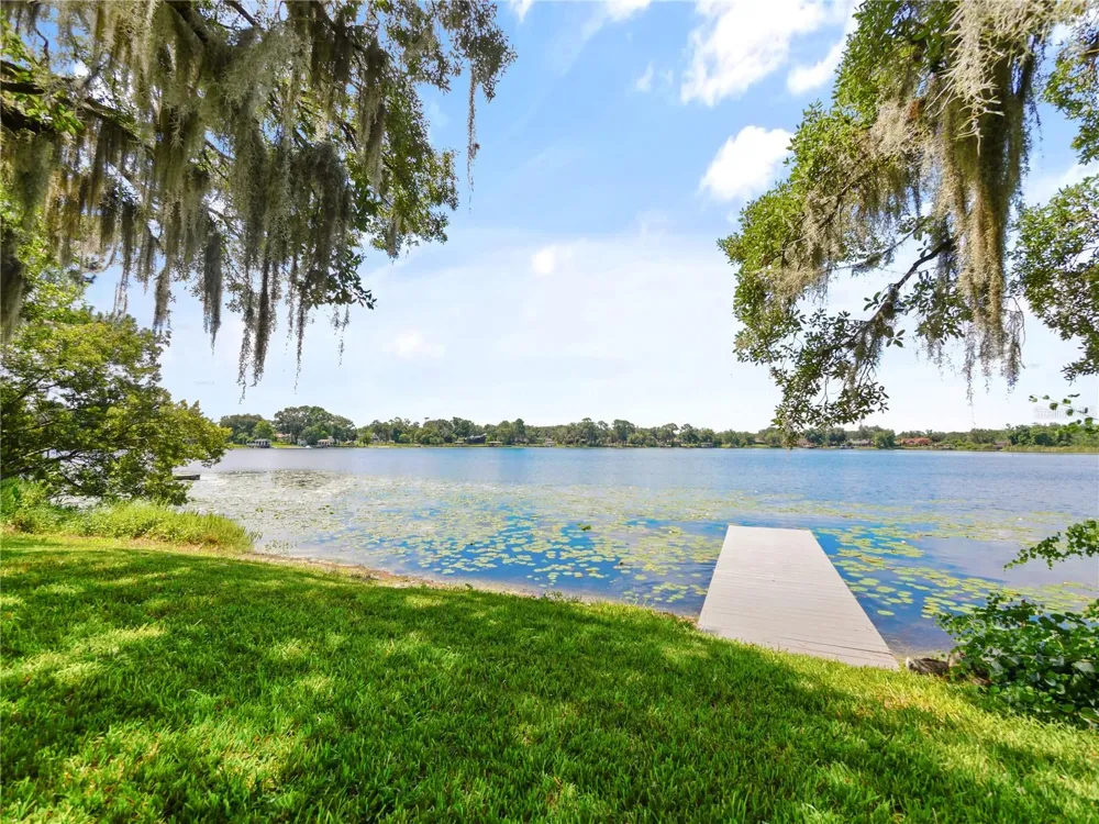 5701 CROSS FOX LANE Oviedo, FL 32765