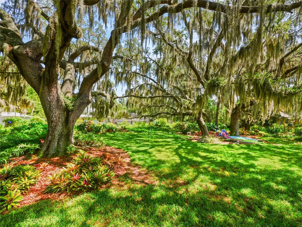 5701 CROSS FOX LANE Oviedo, FL 32765