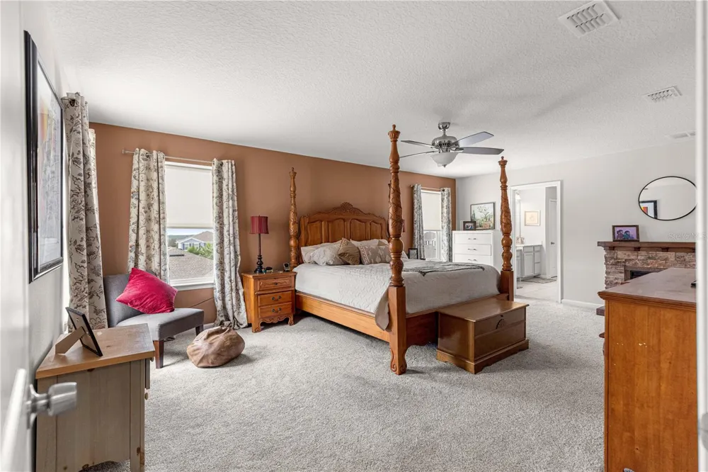 3133 HILL POINT STREET Minneola, FL 34715