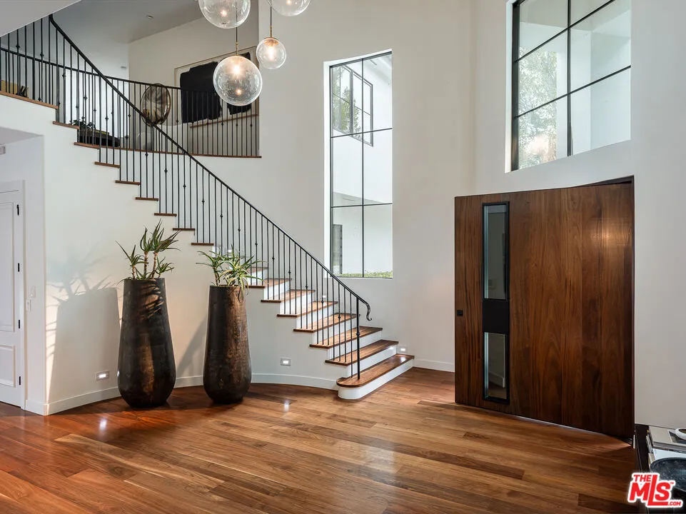 5192 Parkway Calabasas Calabasas, CA 91302