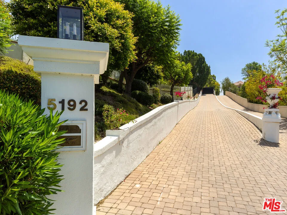 5192 Parkway Calabasas Calabasas, CA 91302