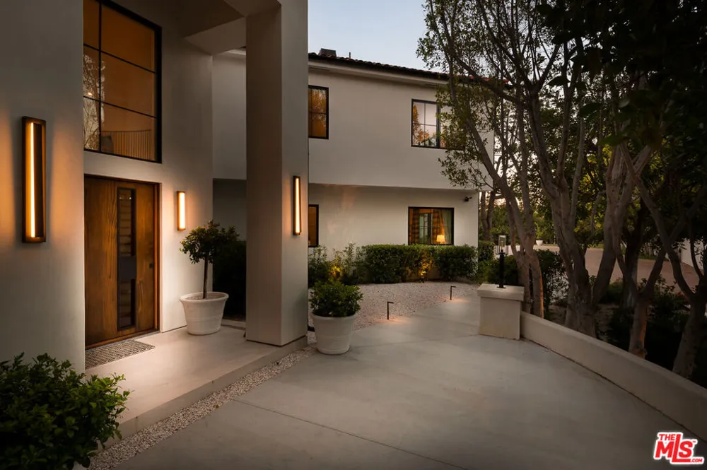 5192 Parkway Calabasas Calabasas, CA 91302