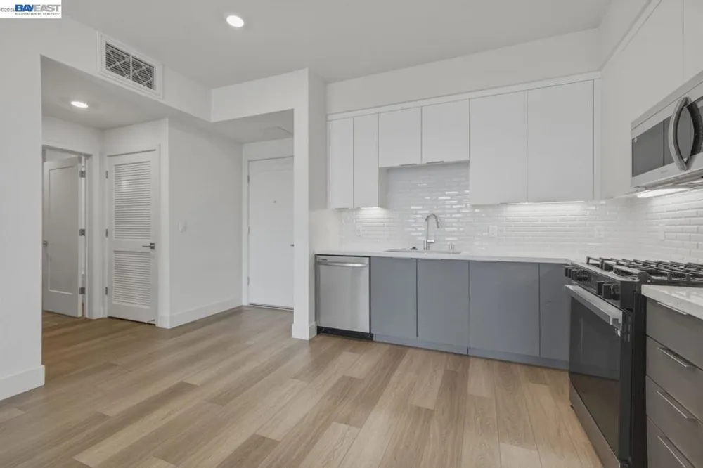 3698 Vision Cmn #414 Fremont, CA 94538