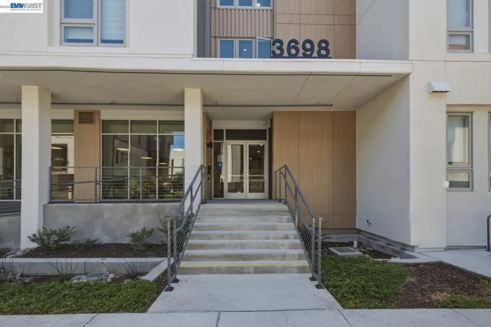 3698 Vision Cmn #414 Fremont, CA 94538