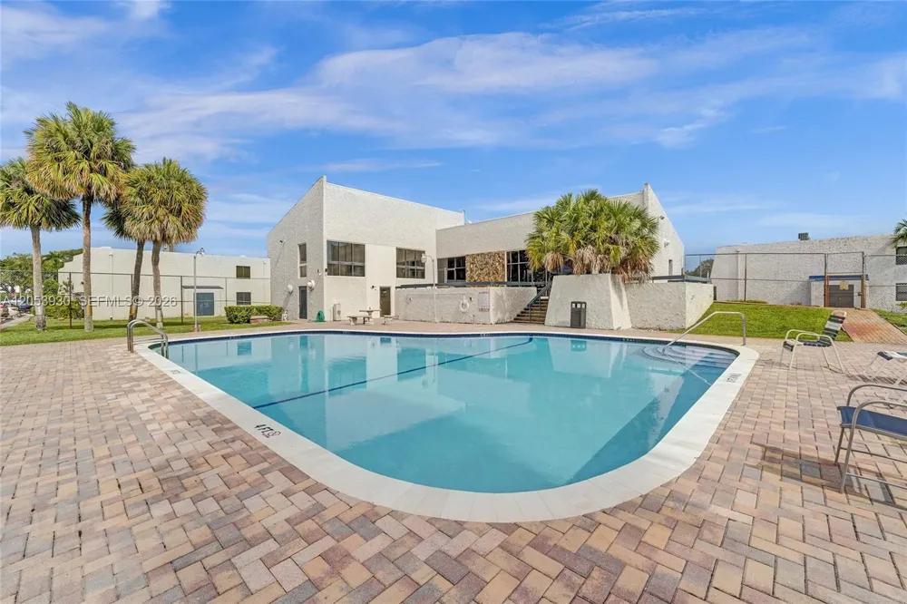 2601 40th Ave #A-9 Hollywood, FL 33021