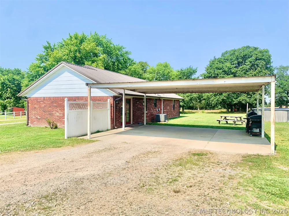 40228 E County Road 1219 Stigler, OK 74462