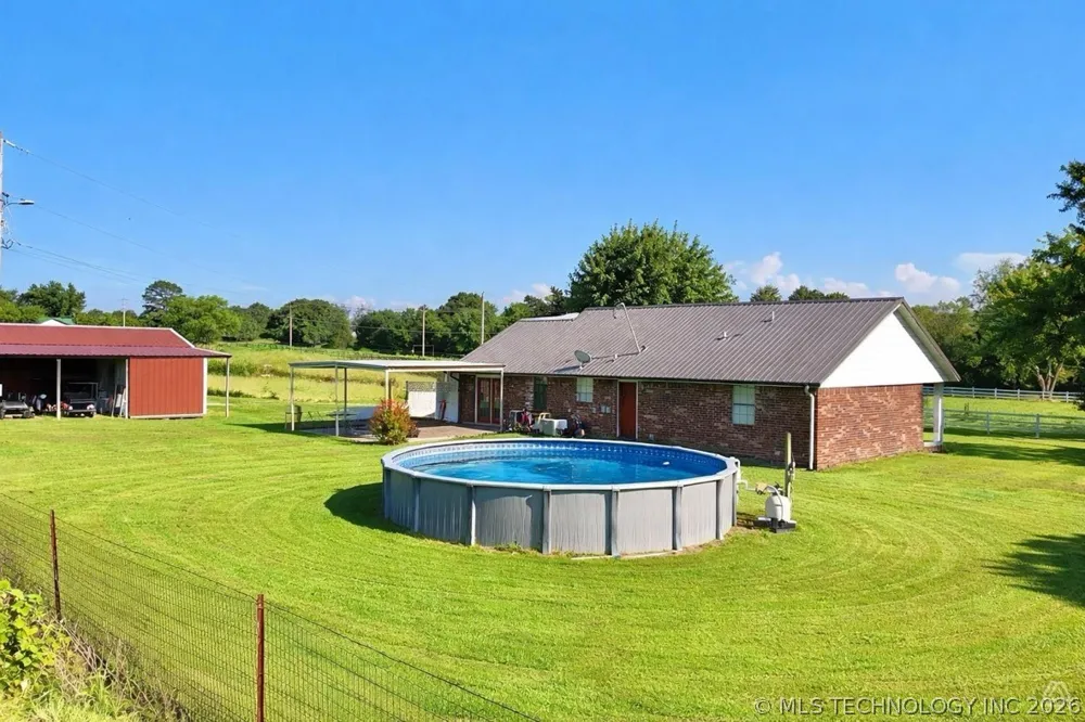 40228 E County Road 1219 Stigler, OK 74462