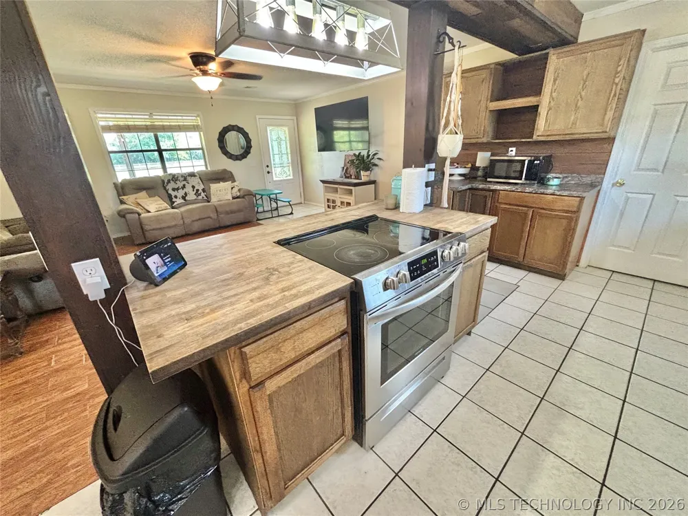 40228 E County Road 1219 Stigler, OK 74462