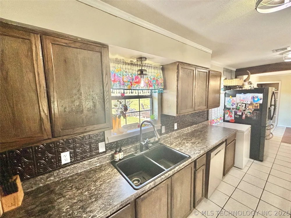 40228 E County Road 1219 Stigler, OK 74462