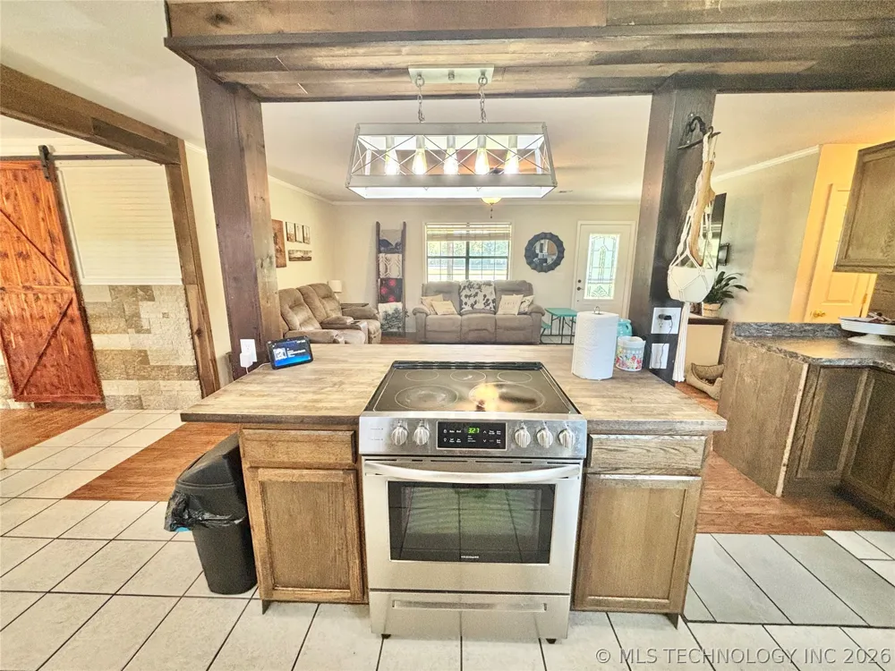 40228 E County Road 1219 Stigler, OK 74462