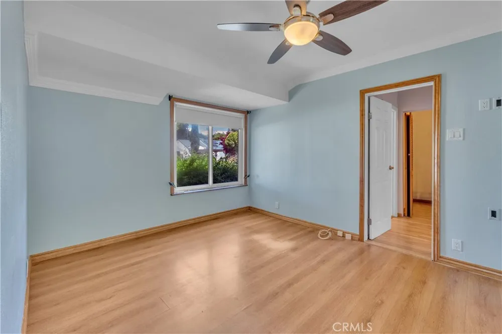 5452 Halbrent Avenue Sherman Oaks, CA 91411