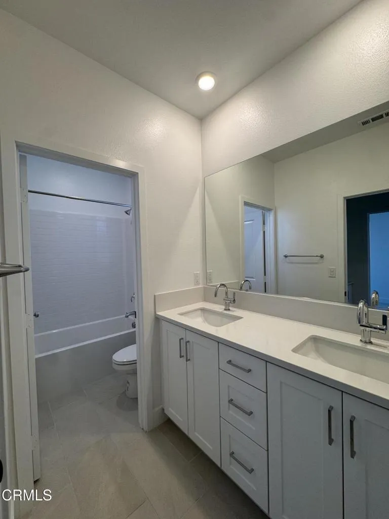 712 Guy Turner Drive Camarillo, CA 93010
