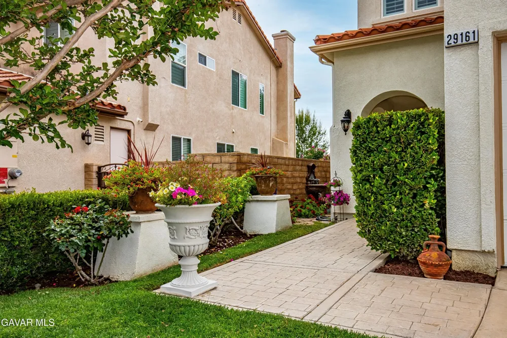 29161 Harmony Way Santa Clarita, CA 91390