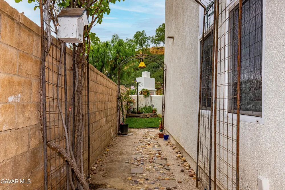 29161 Harmony Way Santa Clarita, CA 91390