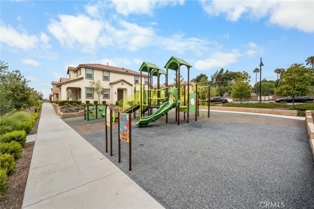 2022 Juniper Colton, CA 92324