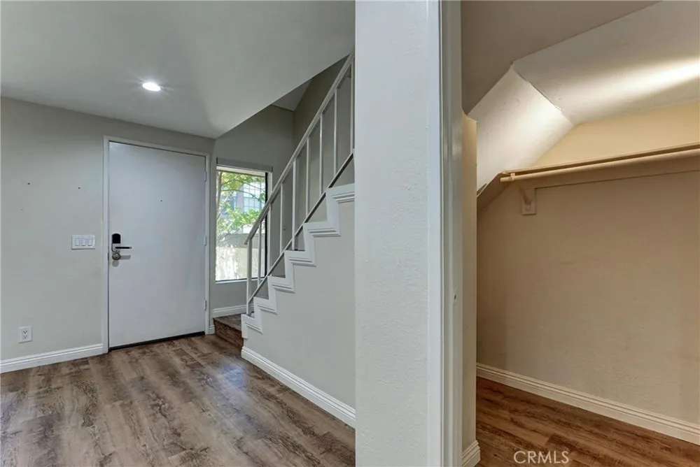 8241 Mason Avenue #C Winnetka, CA 91306