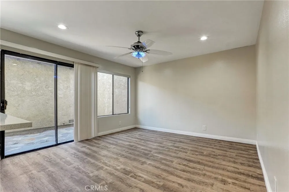 8241 Mason Avenue #C Winnetka, CA 91306