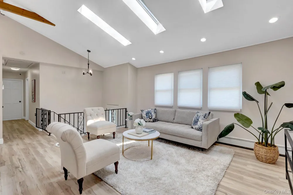 3612 Somerset Drive Seaford, NY 11783