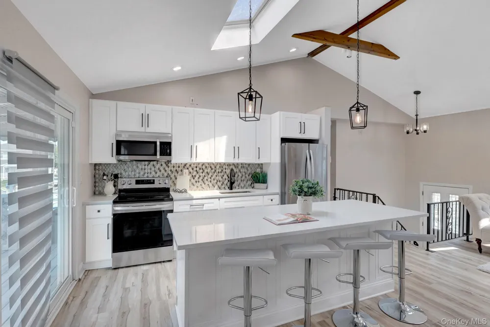 3612 Somerset Drive Seaford, NY 11783