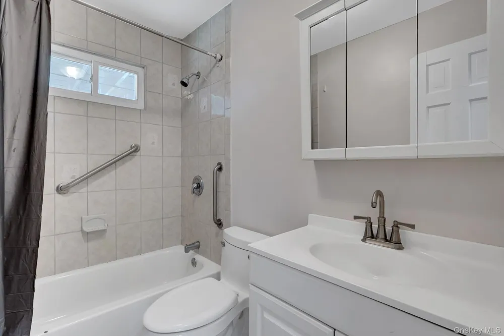 3612 Somerset Drive Seaford, NY 11783
