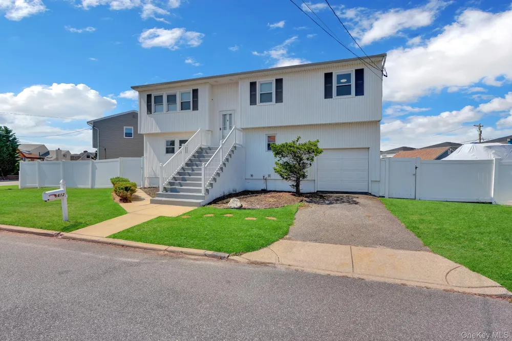 3612 Somerset Drive Seaford, NY 11783