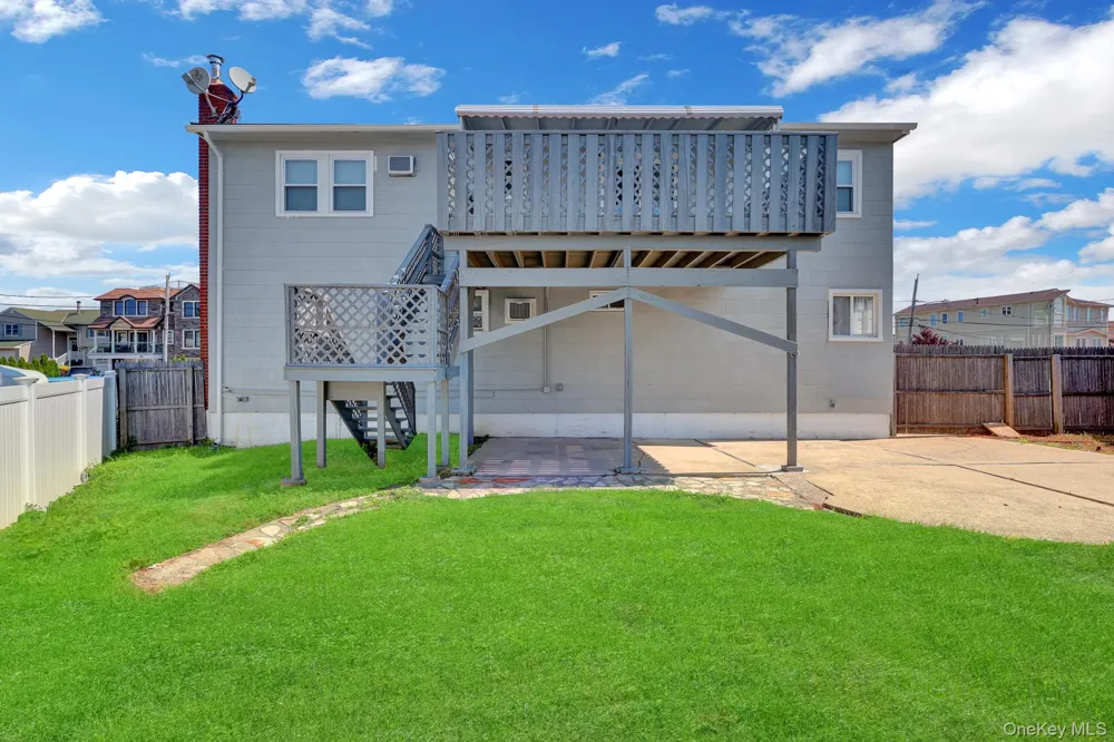 3612 Somerset Drive Seaford, NY 11783
