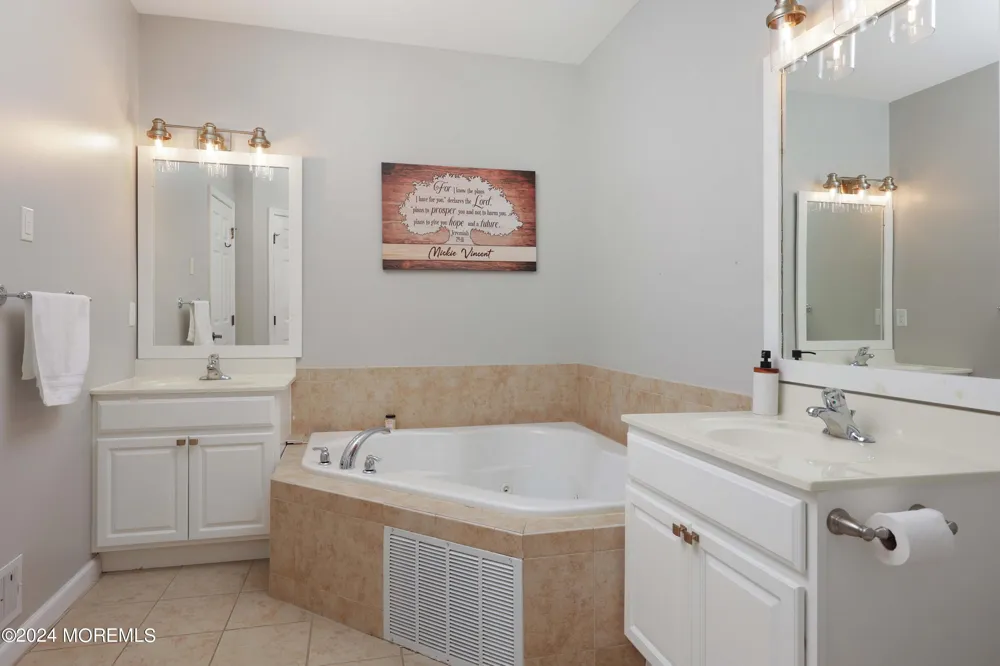 248 Hawthorne Lane Barnegat, NJ 08005