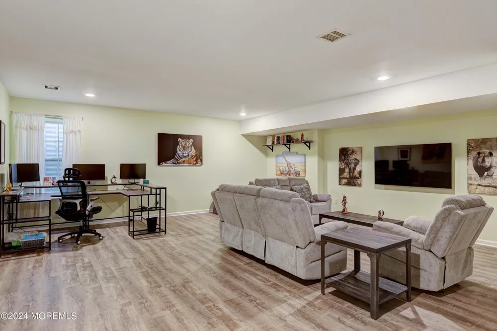 248 Hawthorne Lane Barnegat, NJ 08005