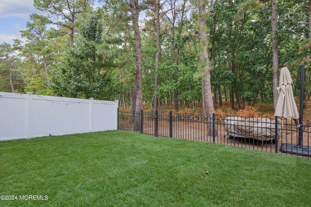 248 Hawthorne Lane Barnegat, NJ 08005